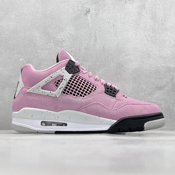 Jordan 4 RetroOrchid (Women's) - Picture 3 of 9